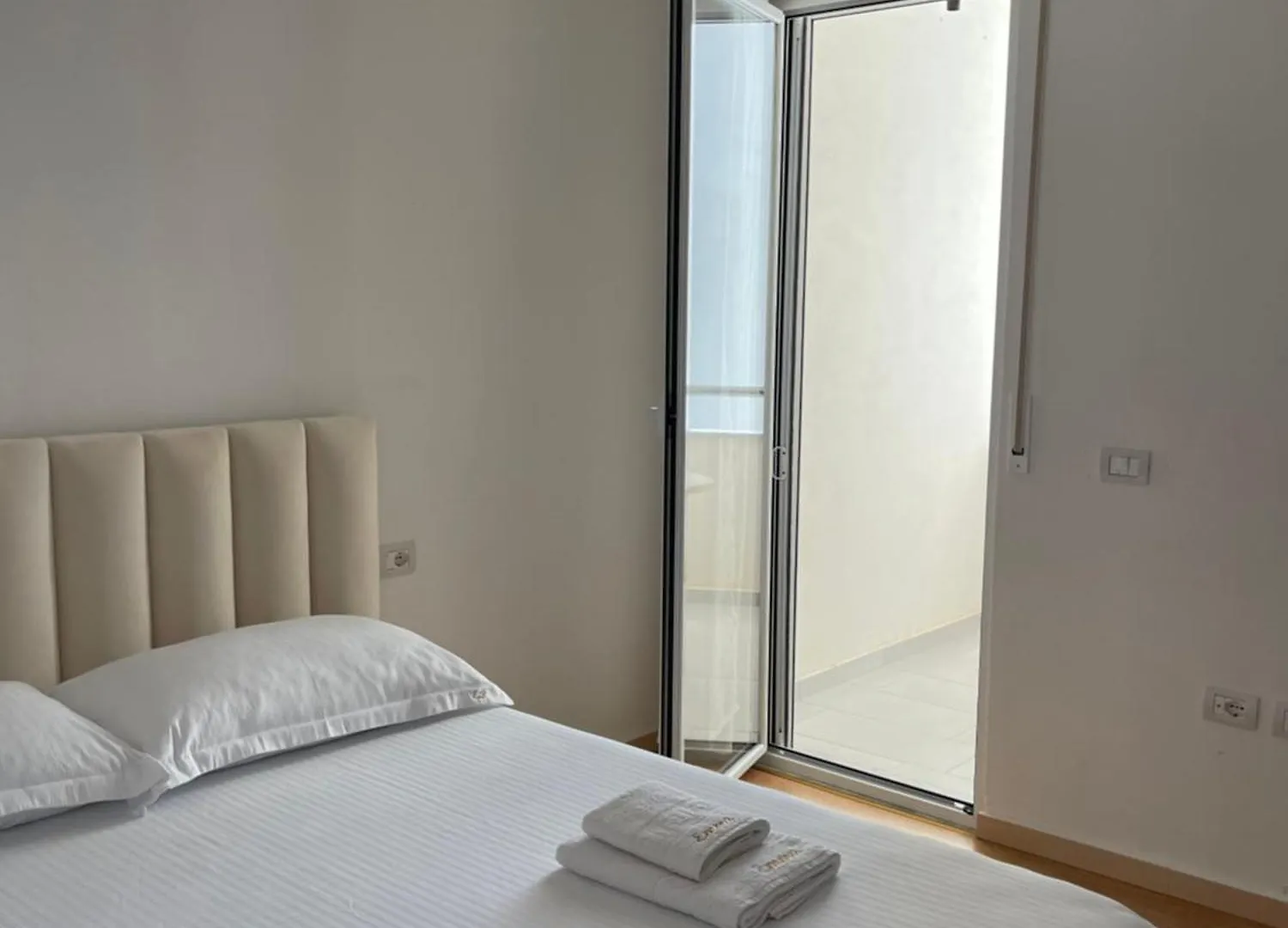Em Apartments Durres Albania