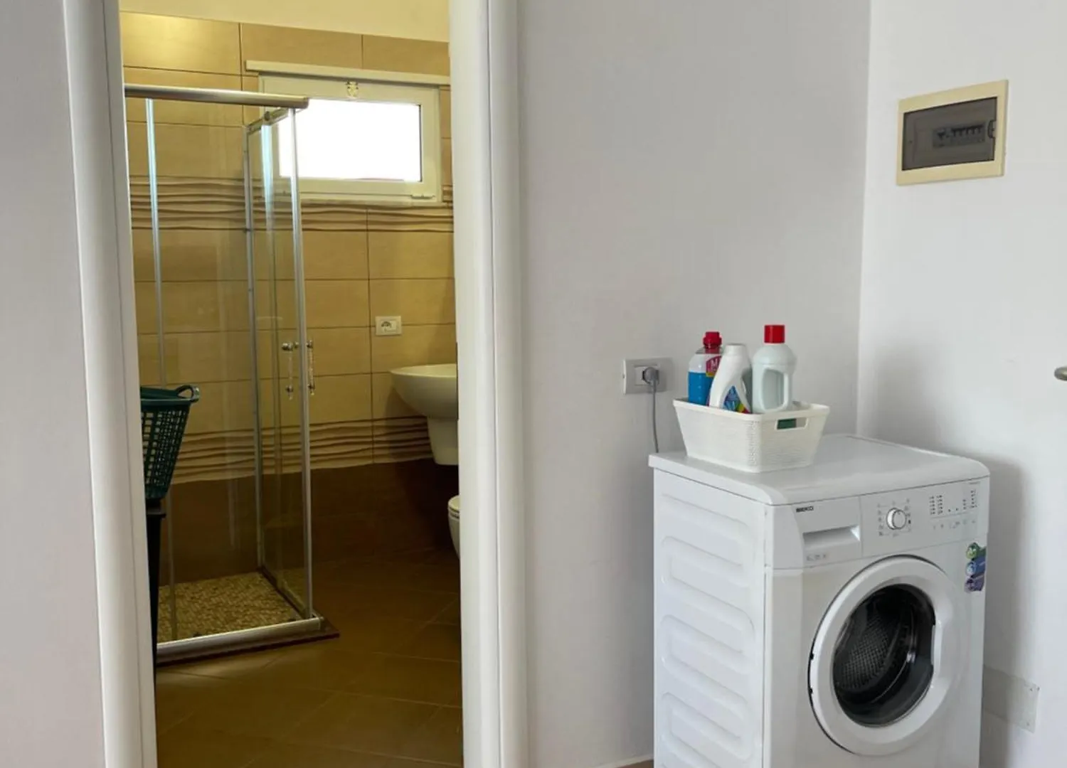 Em Apartments Durres 0*,