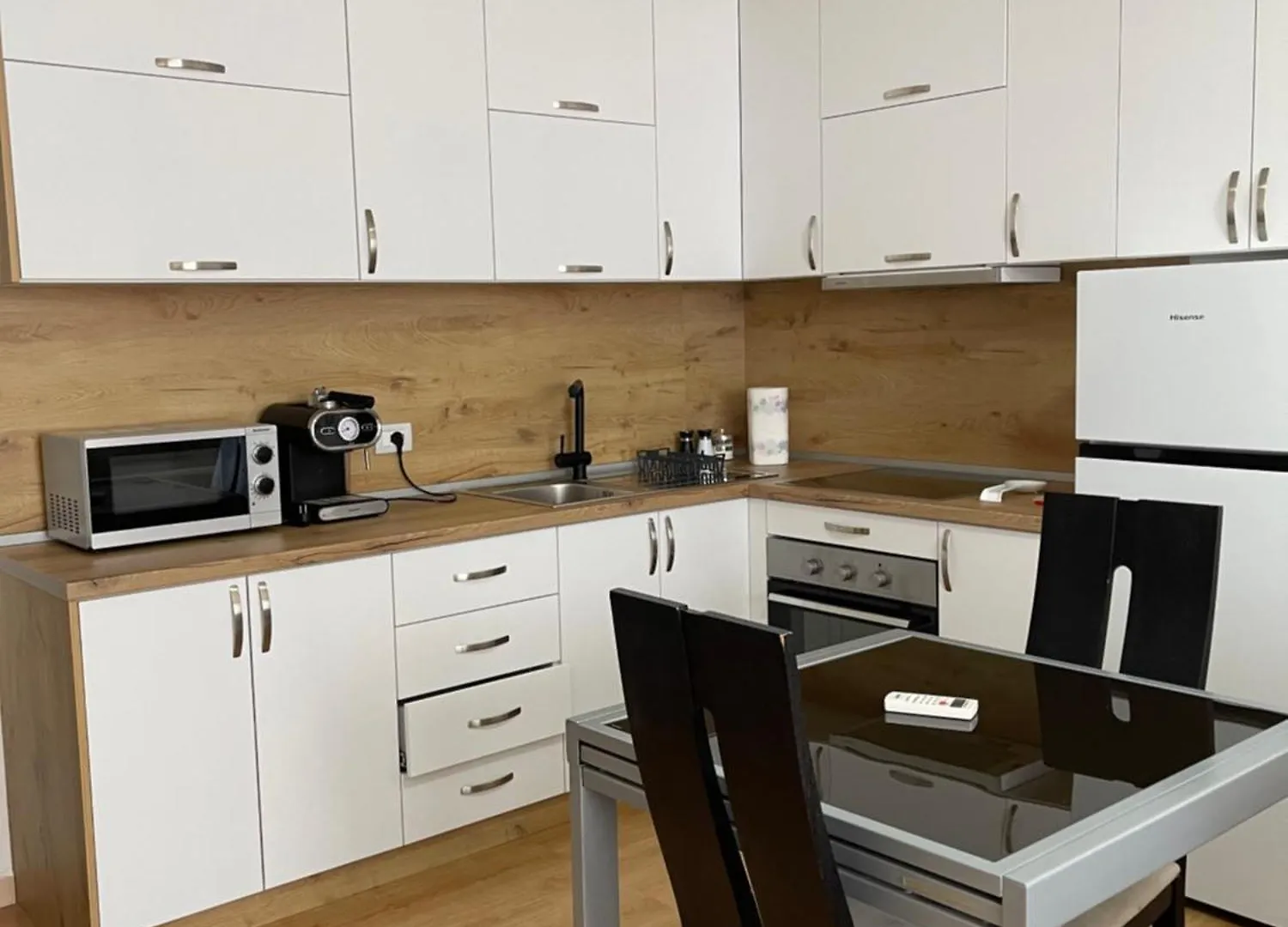 Em Apartments Durres 0*,